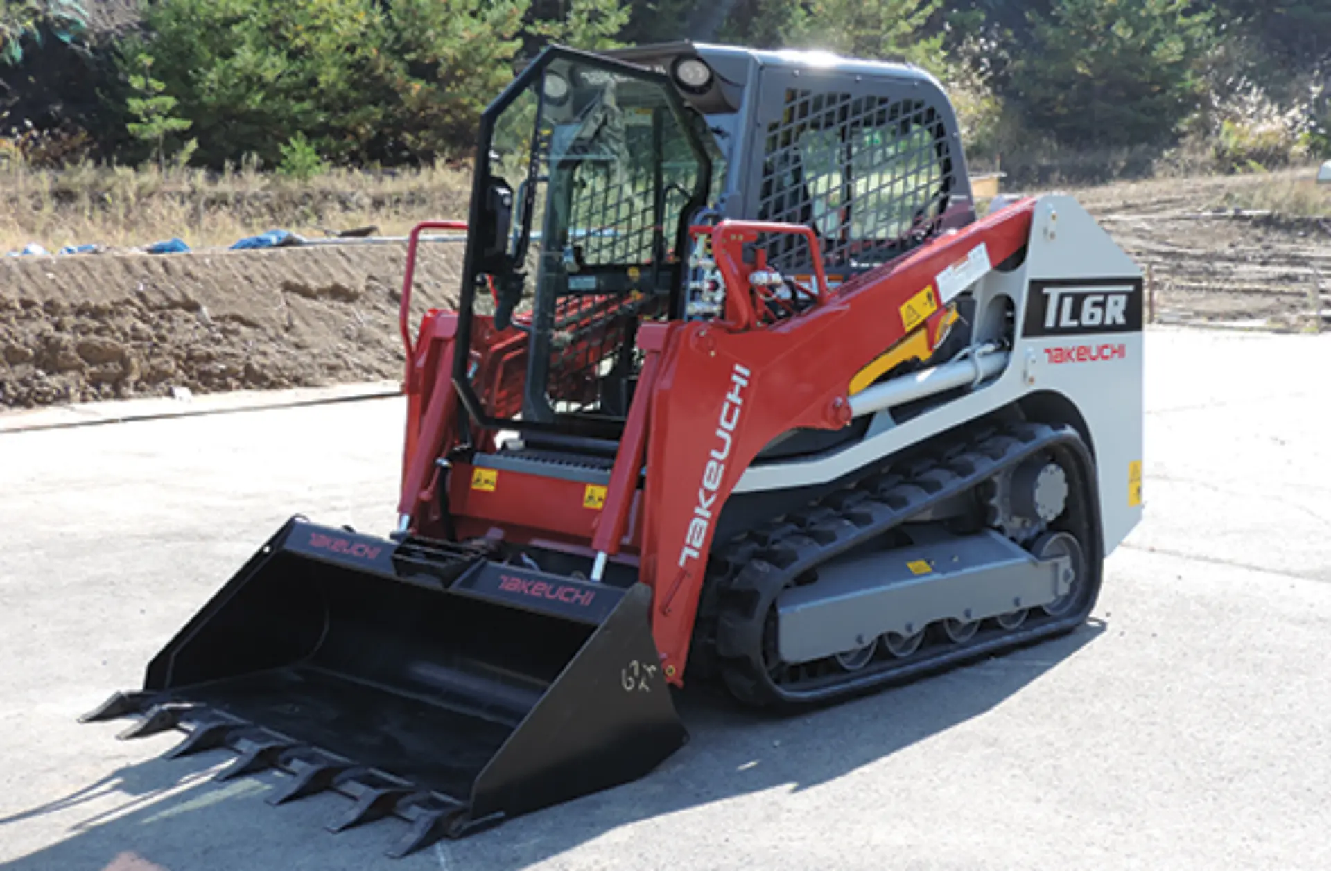 Takeuchi TL6R track loader